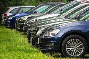 Automobili